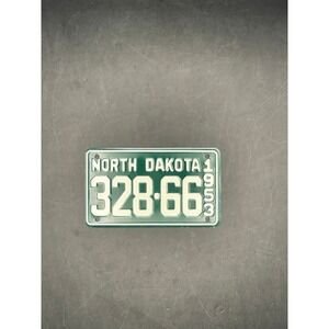 Vtg 1953 Bicycle North Dakota License Plate Green White‎ Collectible ND 5" x 2"
